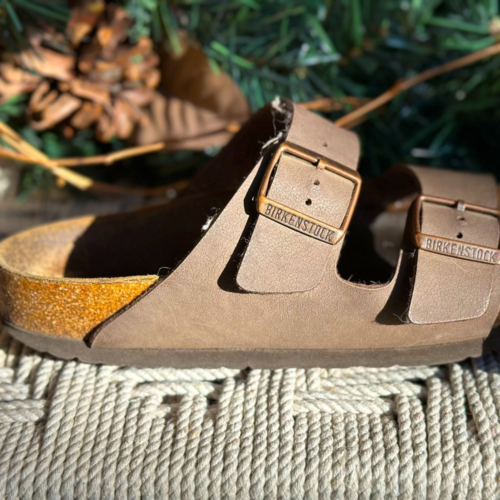 Women’s Birkenstocks size 7